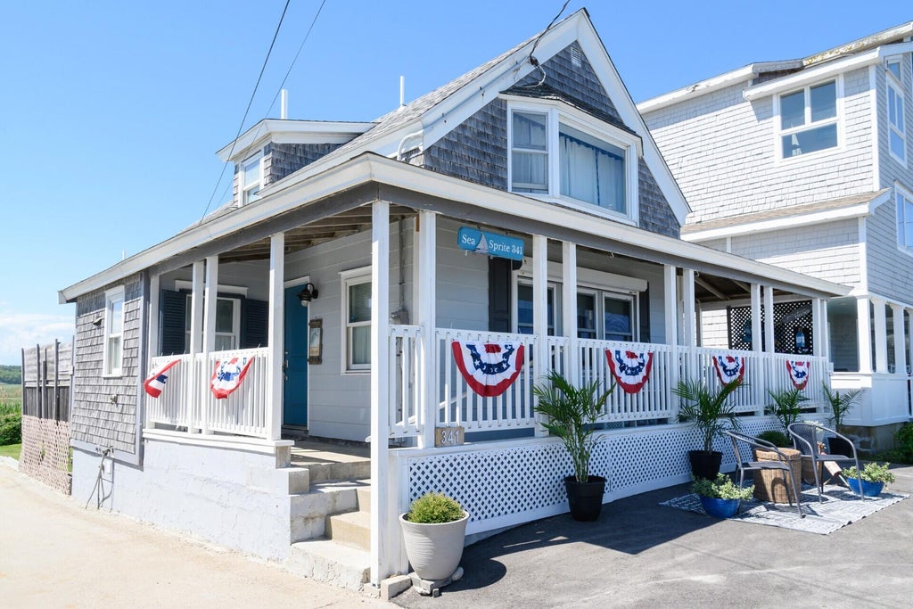 Photo of 341 Webhannet Drive, Wells, ME 04090 (MLS # 1660077)