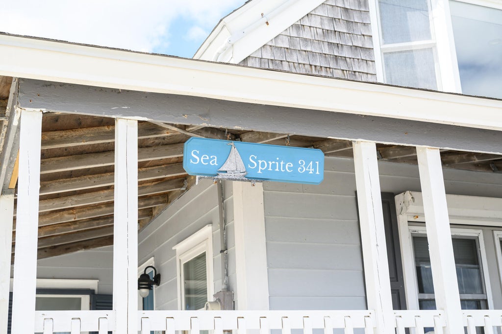 Photo of 341 Webhannet Drive, Wells, ME 04090 (MLS # 1660077)