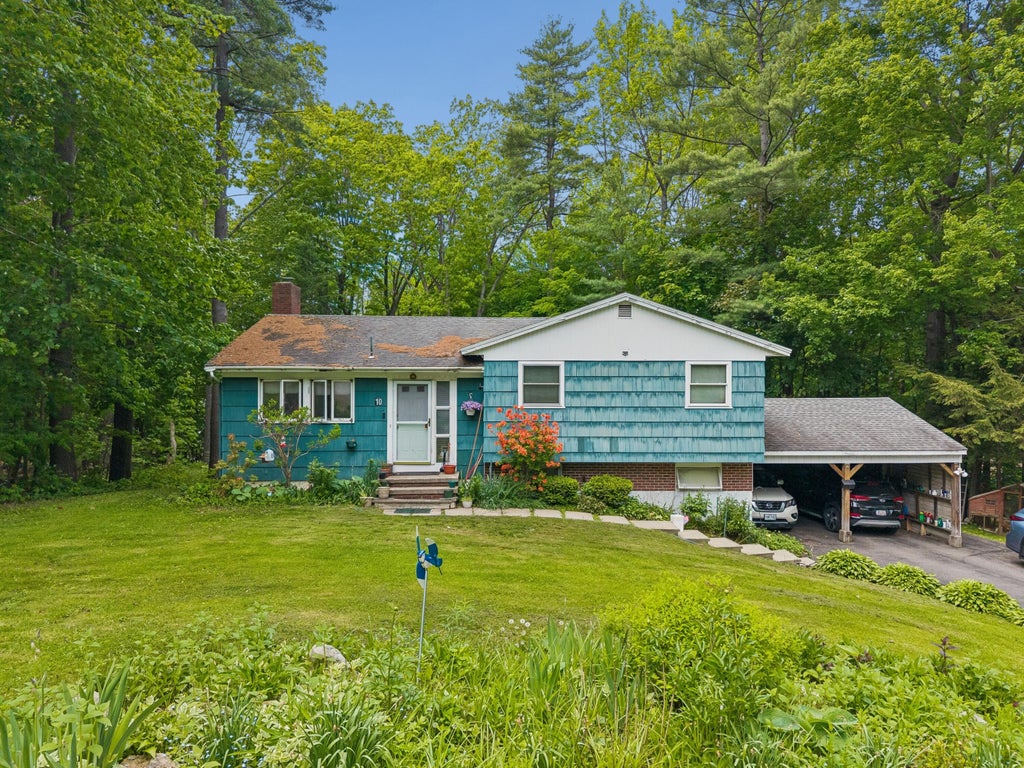 Photo of 10 Ridgewood Drive, Augusta, ME 04330 (MLS # 1665263)