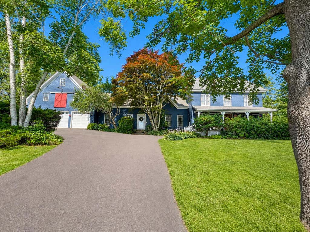 Photo of 344 N Auburn Road, Auburn, ME 04210 (MLS # 1675261)