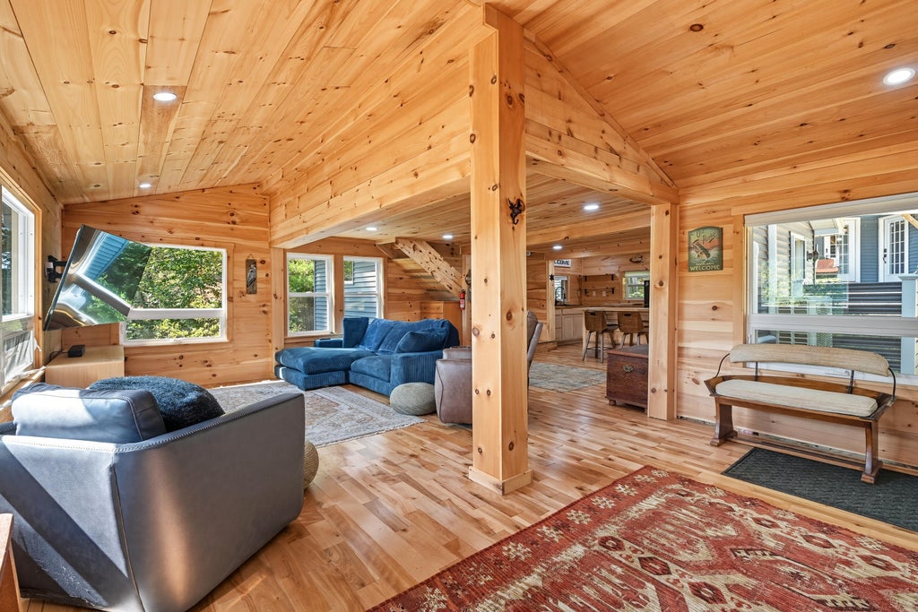 Photo of 8 Jordan Lane, West Gardiner, ME 04345 (MLS # 1661709)
