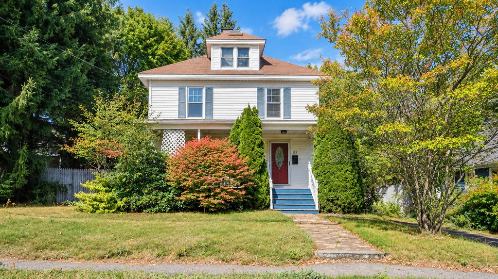 Photo of 121 Read Street, Portland, ME 04103 (MLS # 1682712)