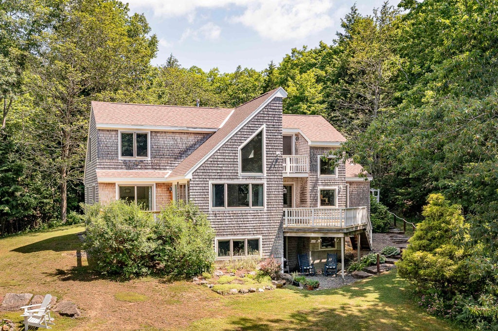Photo of 2 Springbrook Way, Rockport, ME 04856 (MLS # 1671354)