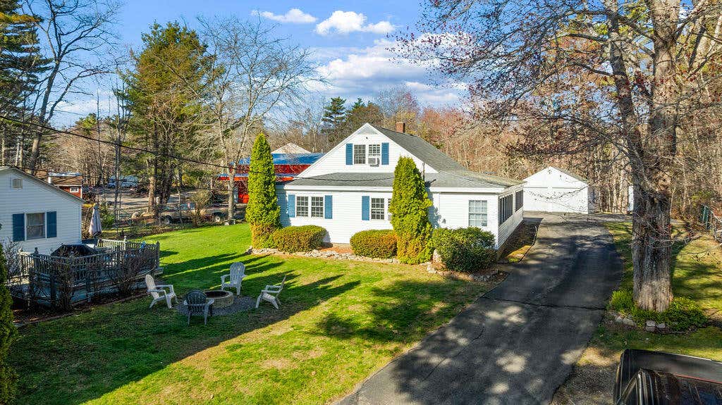 Photo of 7 Cappy's Lane, York, ME 03909 (MLS # 1660544)
