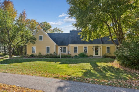 Photo of 134 Oakwood Drive, Yarmouth, ME 04096 (MLS # 1683665)