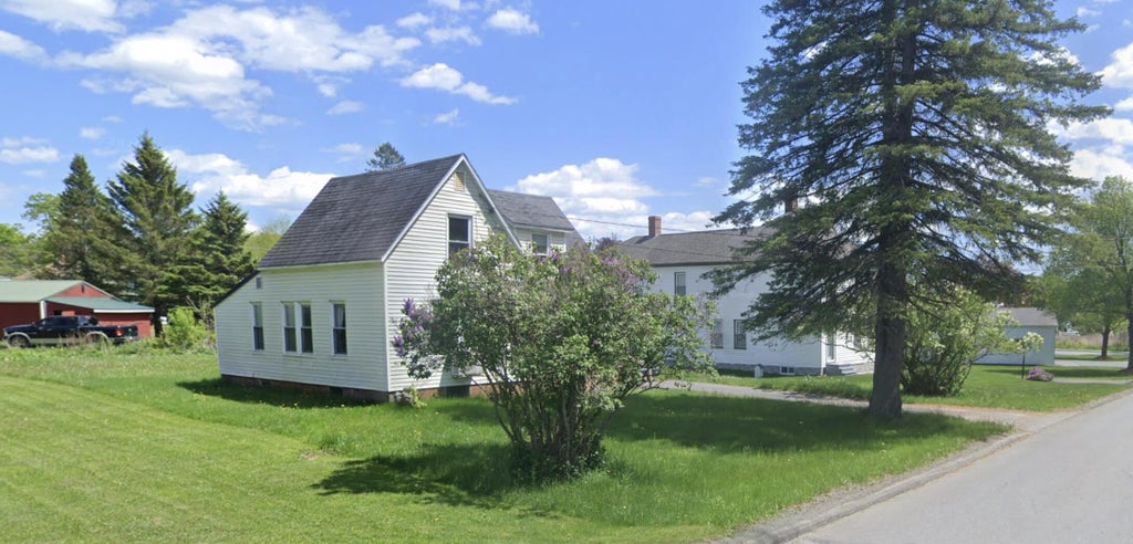 Photo of 17 Morton Avenue, Dover-Foxcroft, ME 04426 (MLS # 1679107)