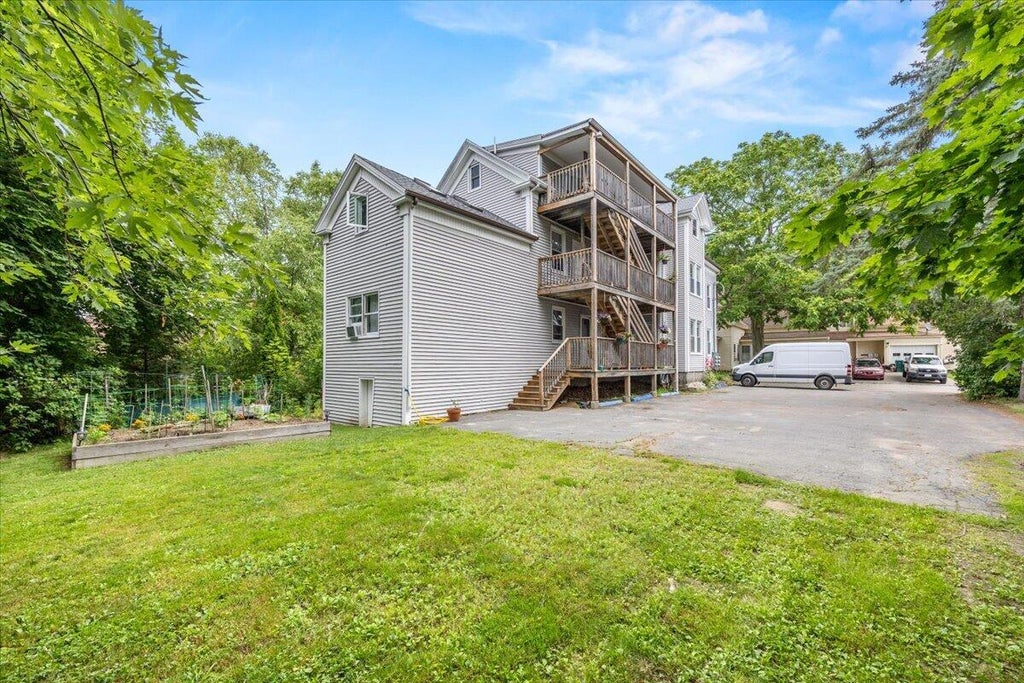 Photo of 7 Emmons Place, Biddeford, ME 04005 (MLS # 1673817)