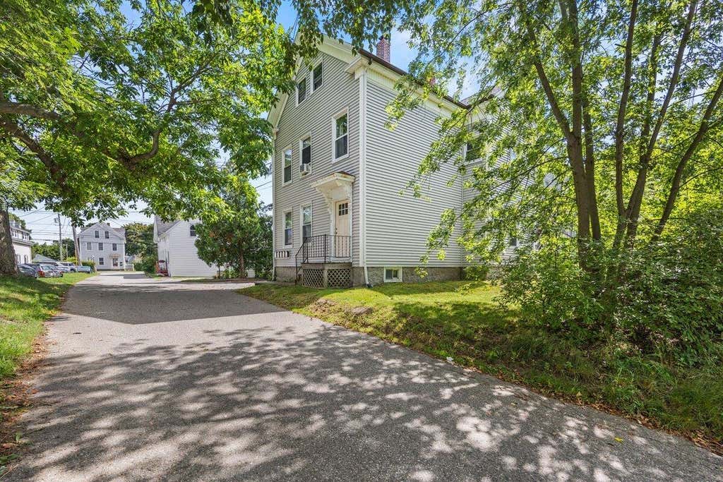 Photo of 7 Emmons Place, Biddeford, ME 04005 (MLS # 1673817)