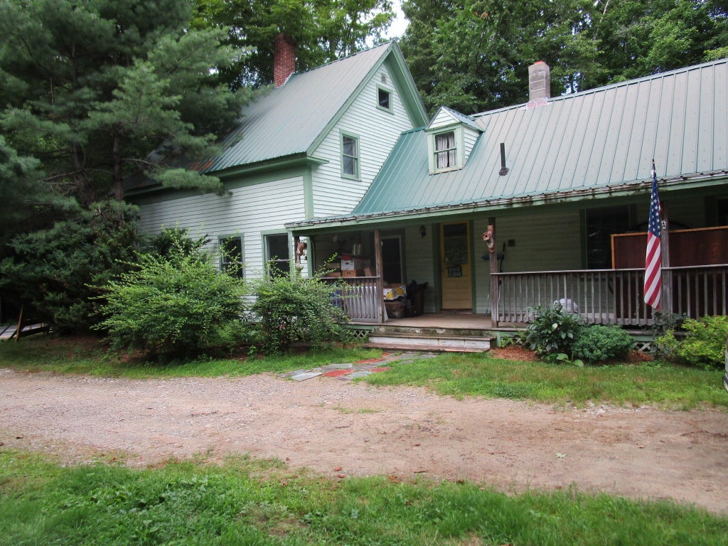 Photo of 462 Oxford Street, Paris, ME 04281 (MLS # 1674426)