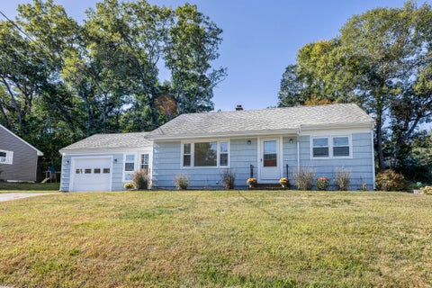 Photo of 10 Pleasant Avenue, Cape Elizabeth, ME 04107 (MLS # 1680785)