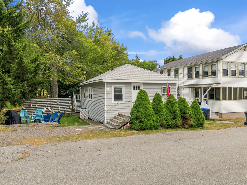 Photo of 28 Seacliff Avenue, Old Orchard Beach, ME 04064 (MLS # 1680976)