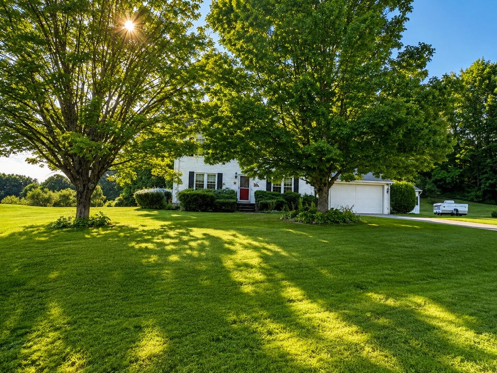Photo of 9 Fairway Drive, Auburn, ME 04210 (MLS # 1676183)