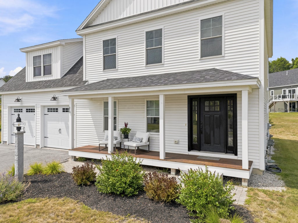 Photo of 15 Bluebird Trail, Falmouth, ME 04105 (MLS # 1674394)