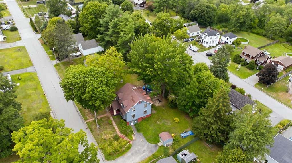 Photo of 27 W Dartmouth Street, Auburn, ME 04210 (MLS # 1676430)