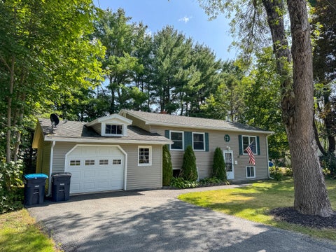 Photo of 7 Pinewood Street, Orono, ME 04473 (MLS # 1679873)