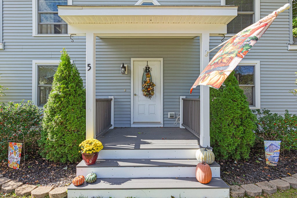 Photo of 5 Brule Street, Lewiston, ME 04240 (MLS # 1680669)