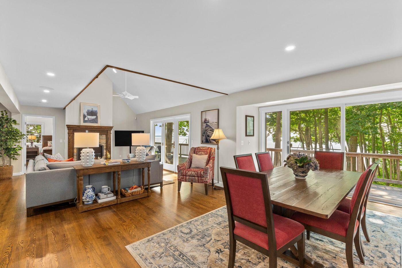 555 Belfast Road