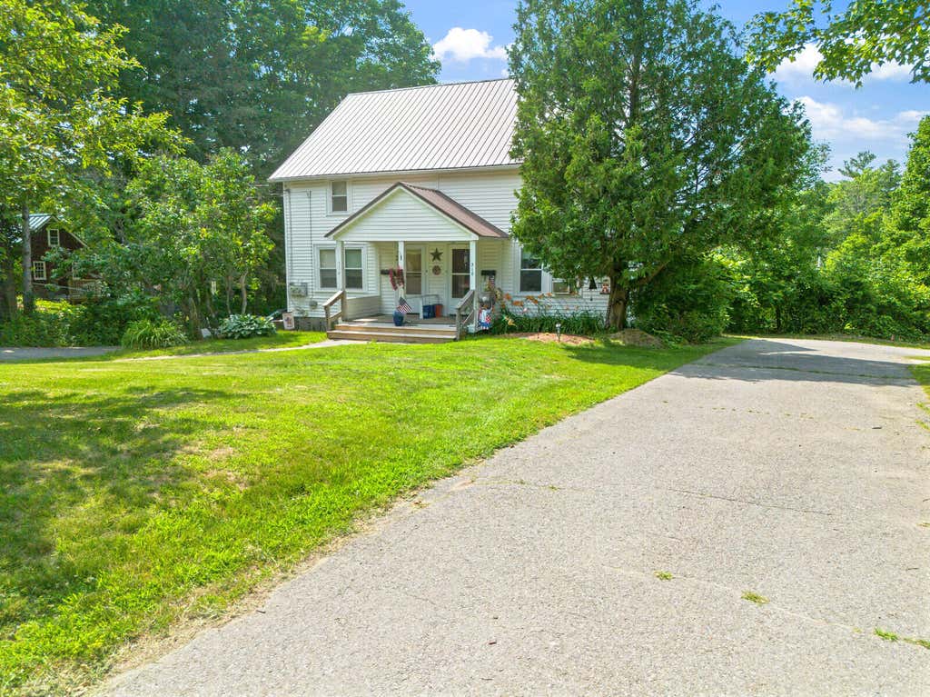 Photo of 516 Riverside Drive, Augusta, ME 04330 (MLS # 1672059)