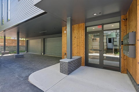 Photo of 58 Cumberland Avenue #1, Portland, ME 04101 (MLS # 1680901)