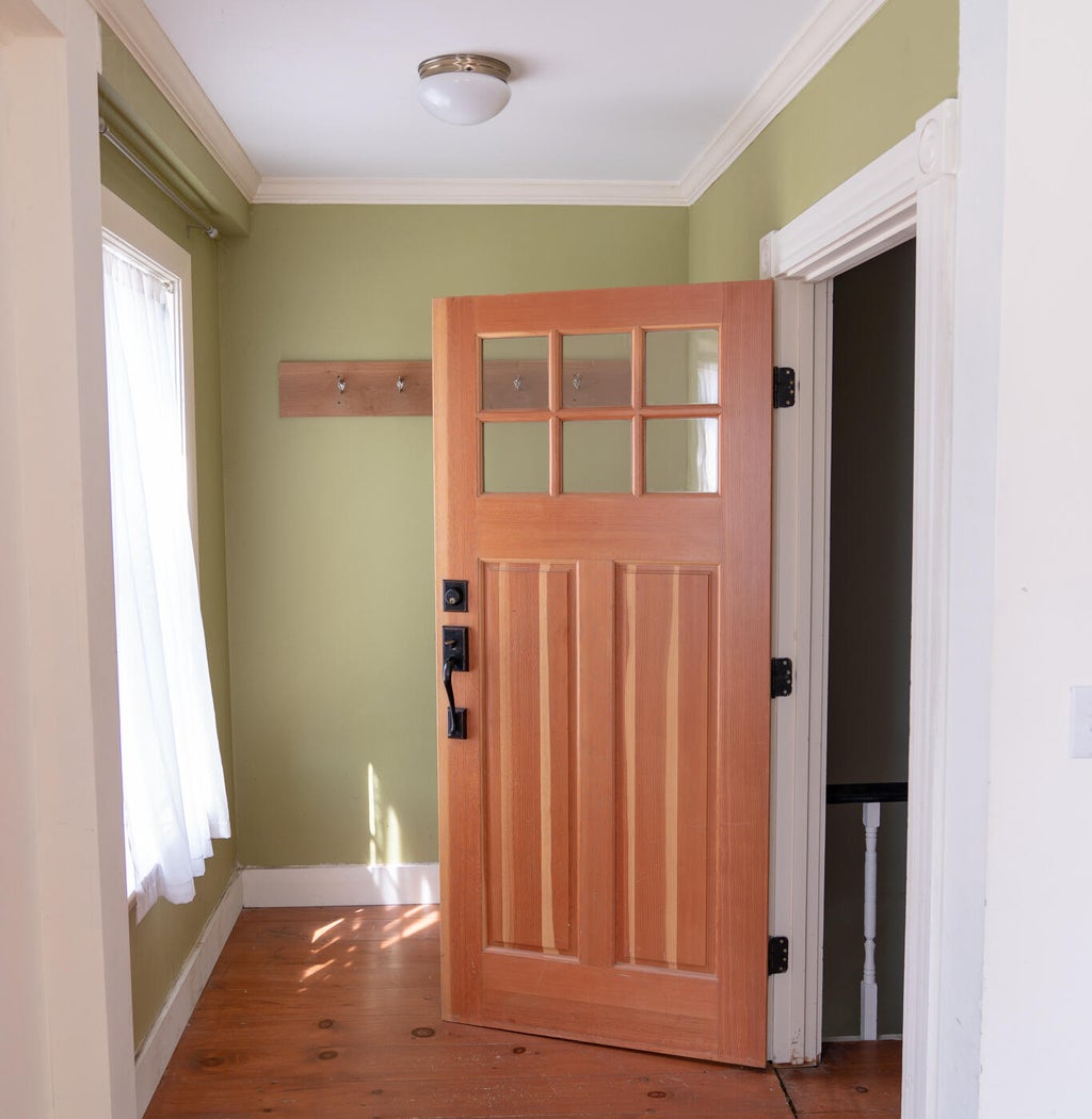 Photo of 9 Cushing Street, Brunswick, ME 04011 (MLS # 1684678)
