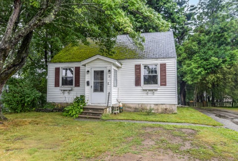 Photo of 21 Meadow Way, Cape Elizabeth, ME 04107 (MLS # 1675009)