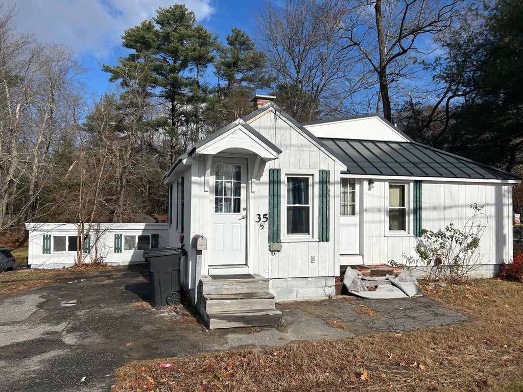 Photo of 35 Bath Road, Brunswick, ME 04011 (MLS # 1684816)