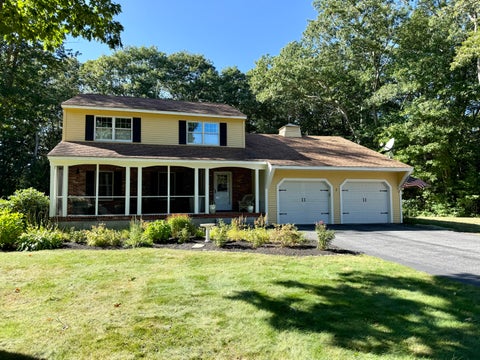 Photo of 7 Mere Lane, Kennebunk, ME 04043 (MLS # 1684070)