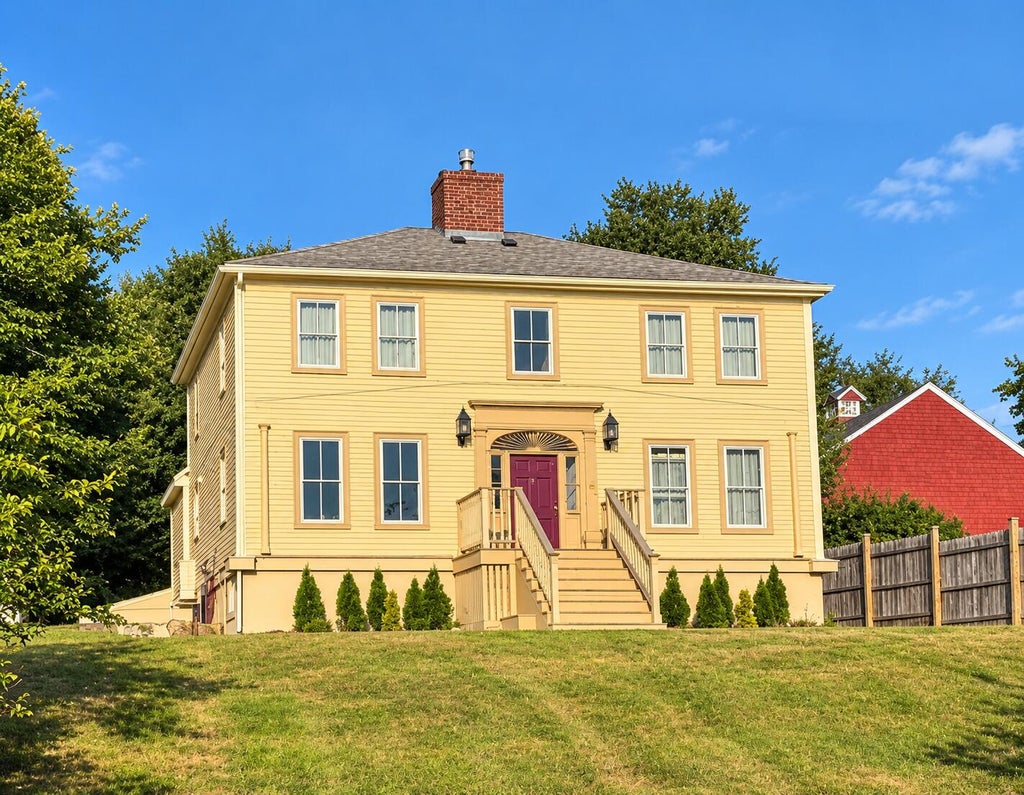 Photo of 978 Wiscasset Road, Boothbay, ME 04537 (MLS # 1681864)