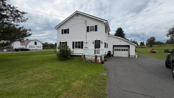 265 WASHBURN ST, CARIBOU, ME 04736 - Image 43900a57b33bcf20e482a1e95088c590/1093934545