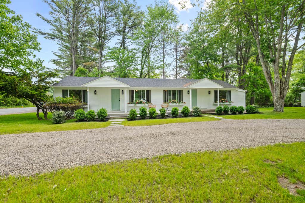 Photo of 11 Wildes District Road, Kennebunkport, ME 04046 (MLS # 1665977)