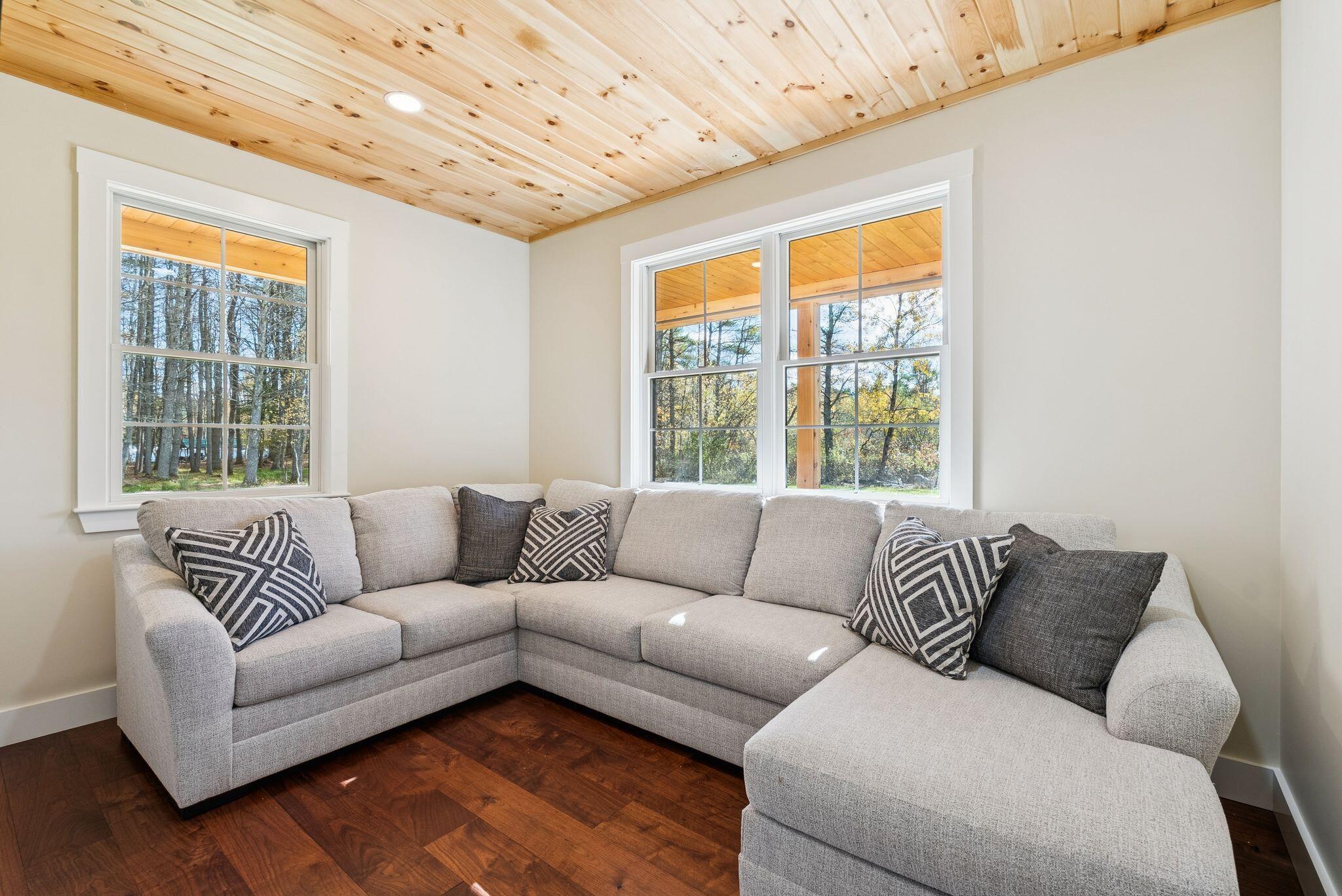 Casco, Maine, 04015, United States, 4 Bedrooms Bedrooms, ,5 BathroomsBathrooms,Residential,Active,2045792