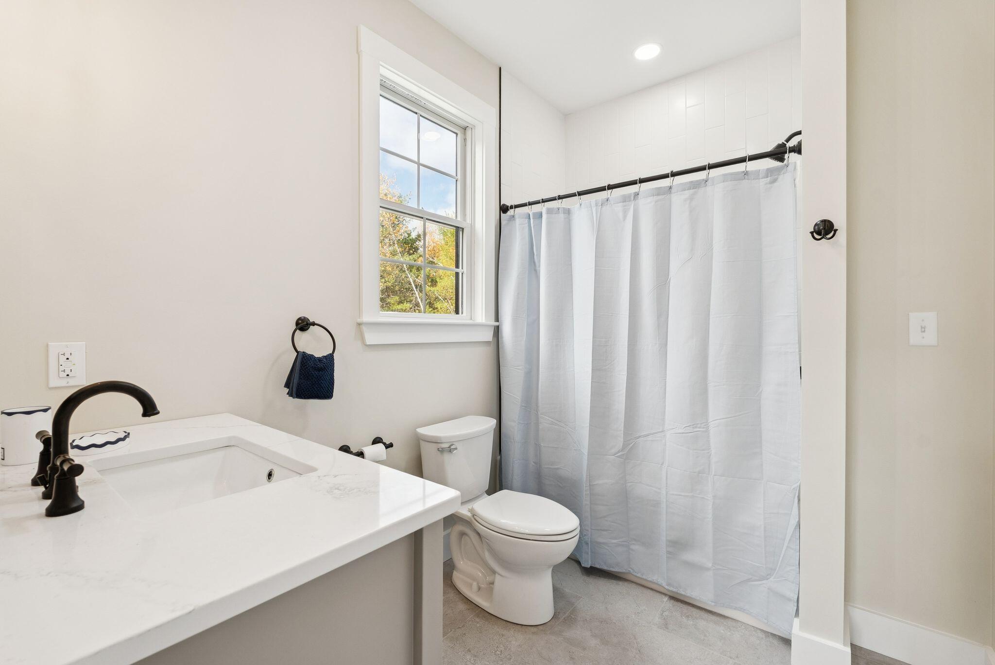 Casco, Maine, 04015, United States, 4 Bedrooms Bedrooms, ,5 BathroomsBathrooms,Residential,Active,2045792