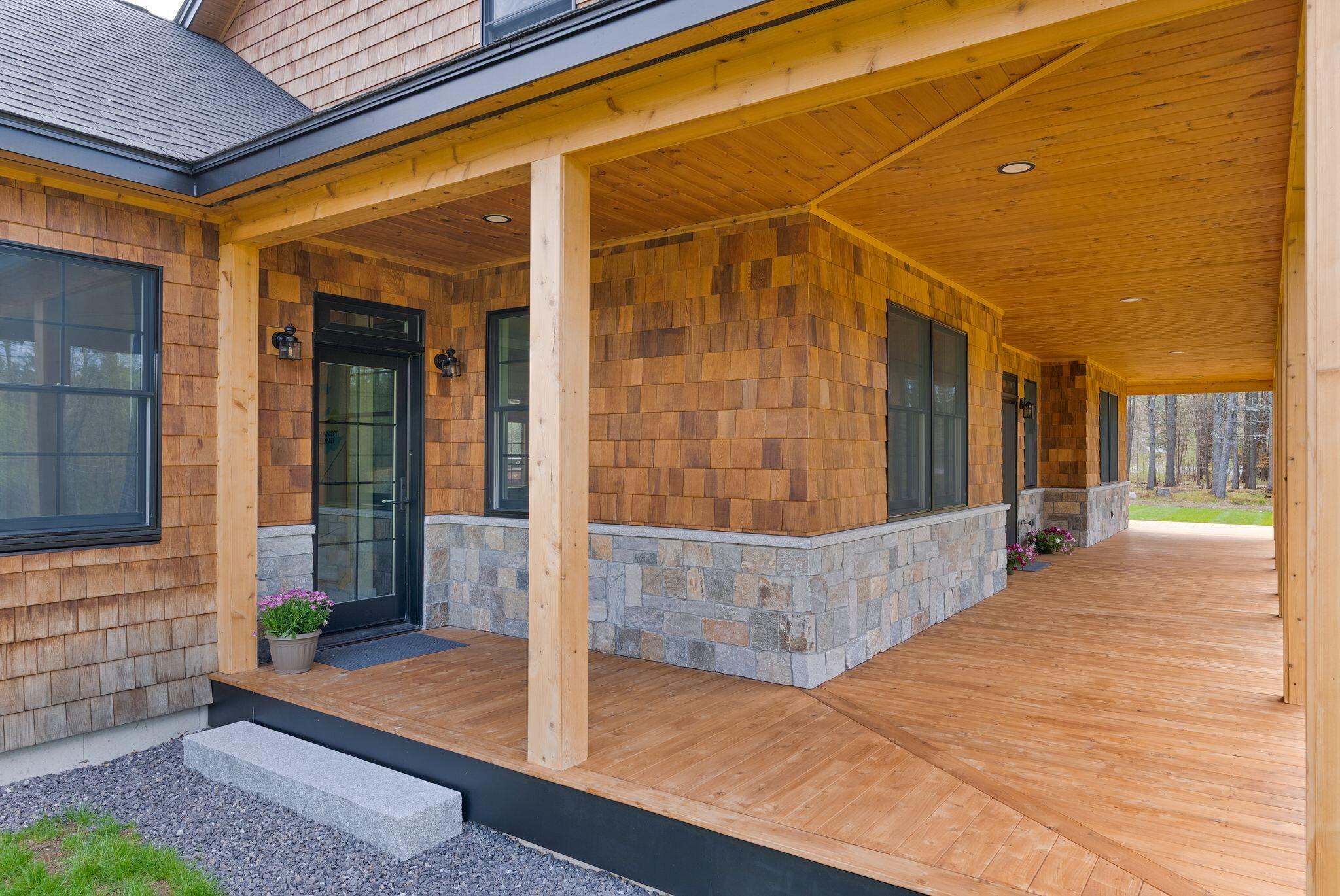 Casco, Maine, 04015, United States, 4 Bedrooms Bedrooms, ,5 BathroomsBathrooms,Residential,Active,2045792
