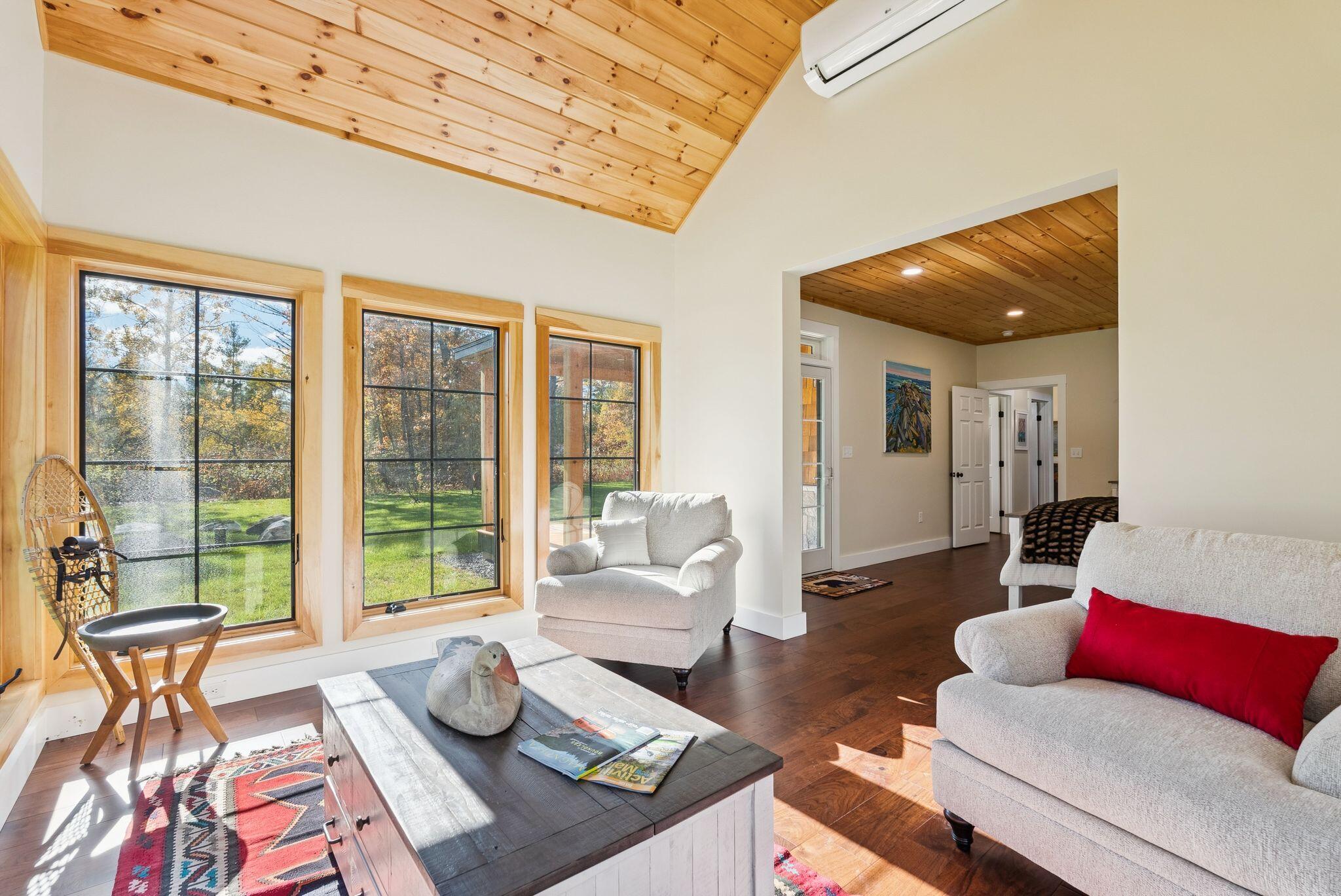 Casco, Maine, 04015, United States, 4 Bedrooms Bedrooms, ,5 BathroomsBathrooms,Residential,Active,2045792