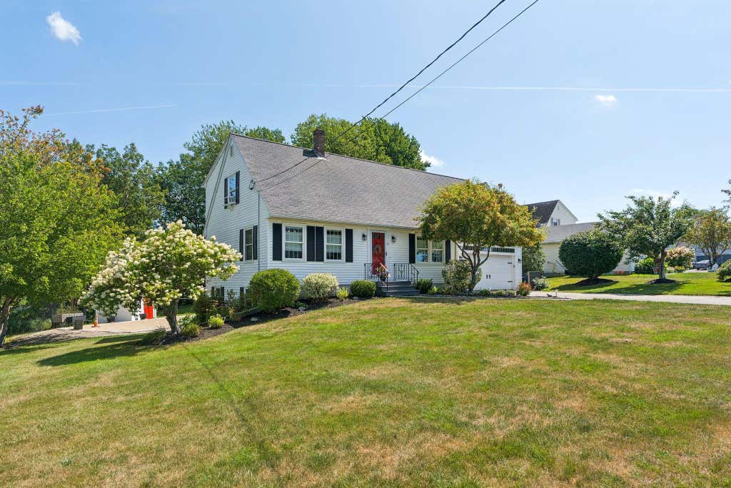 Photo of 21 Cathedral Oaks Drive, Biddeford, ME 04005 (MLS # 1677809)