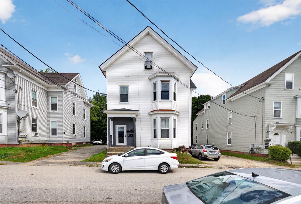 Photo of 139 Oak Street, Lewiston, ME 04240 (MLS # 1678447)