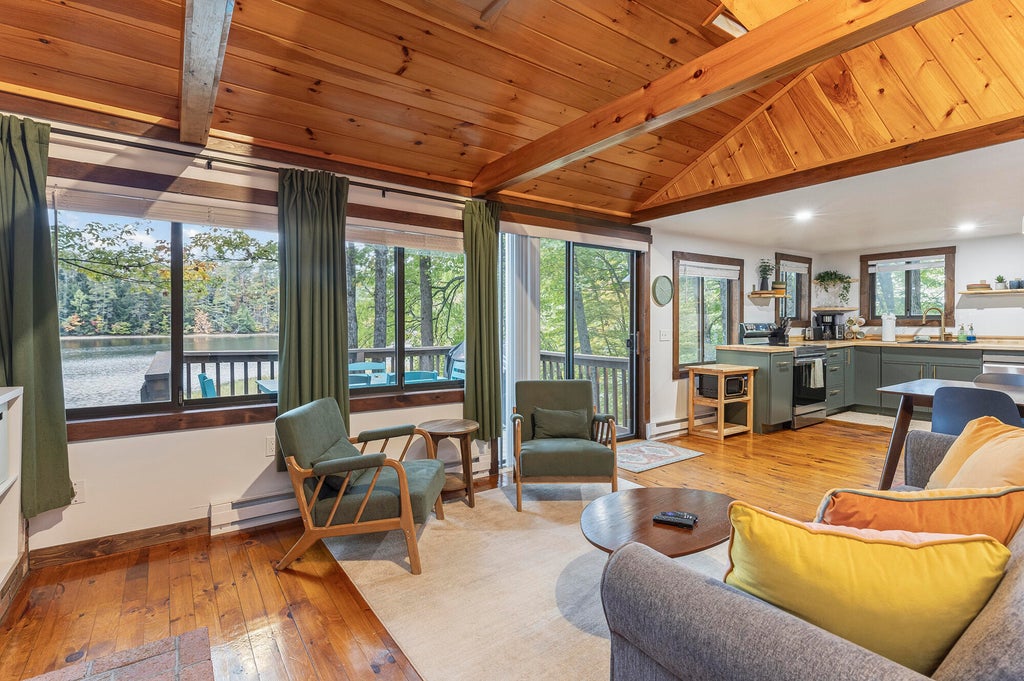 Photo of 186 Hogan Pond Lane, Oxford, ME 04270 (MLS # 1684429)