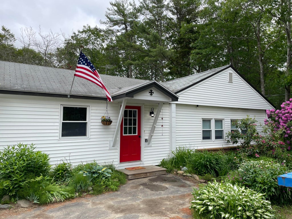 Photo of 494 Wiscasset Road, Boothbay, ME 04537 (MLS # 1682385)