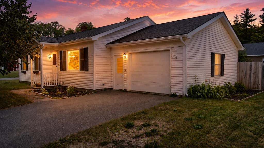 Photo of 25 Jans Boulevard, Lewiston, ME 04240 (MLS # 1671897)