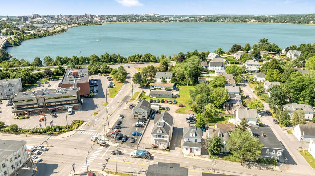Photo of 522-526 Washington Avenue, Portland, ME 04103 (MLS # 1662687)
