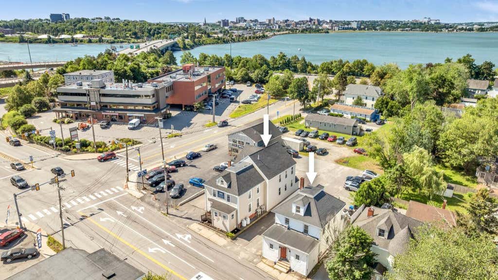 Photo of 522-526 Washington Avenue, Portland, ME 04103 (MLS # 1662687)