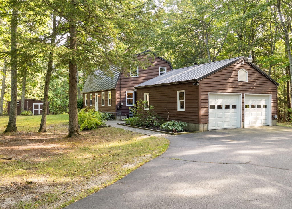 Photo of 27 White Rock Drive, Gorham, ME 04038 (MLS # 1682199)