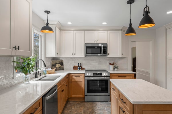 847 MIDDLESEX RD, TOPSHAM, ME 04086 - Image 4eb4bf77fef85e6ed0c9fbf71d76bdd2/3320288979