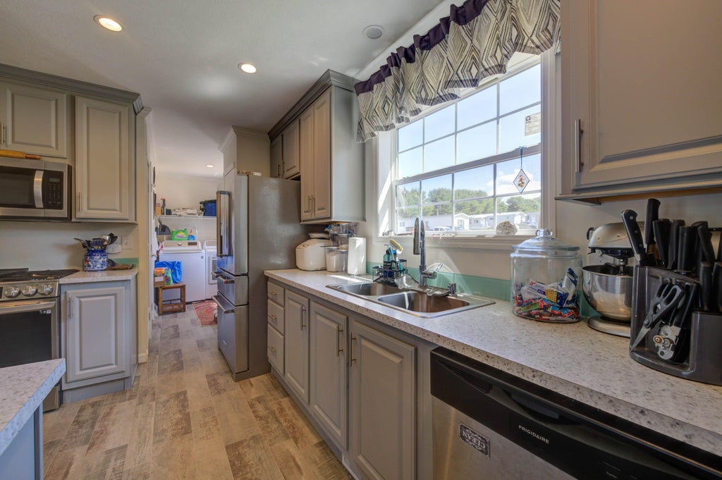 Photo of 20 Purington Avenue, Mechanic Falls, ME 04256 (MLS # 1664712)