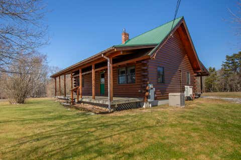 Photo of 33 Lawrence Road, Dresden, ME 04342 (MLS # 1659962)