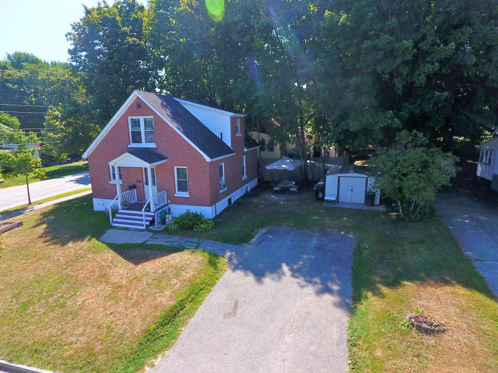 Photo of 271 South Main Street, Auburn, ME 04210 (MLS # 1677301)