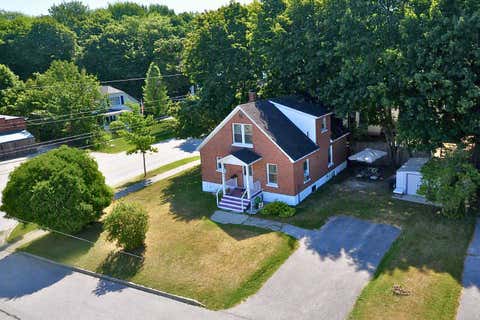 Photo of 271 South Main Street, Auburn, ME 04210 (MLS # 1677301)
