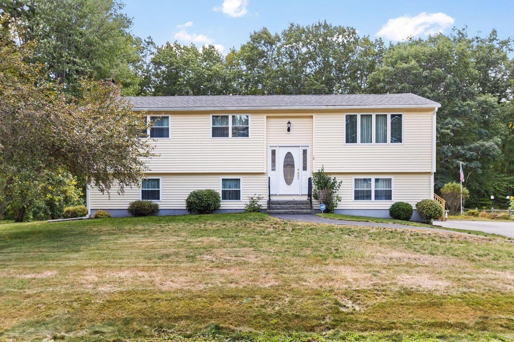 Photo of 13 Brunelle Avenue, Sanford, ME 04073 (MLS # 1682480)