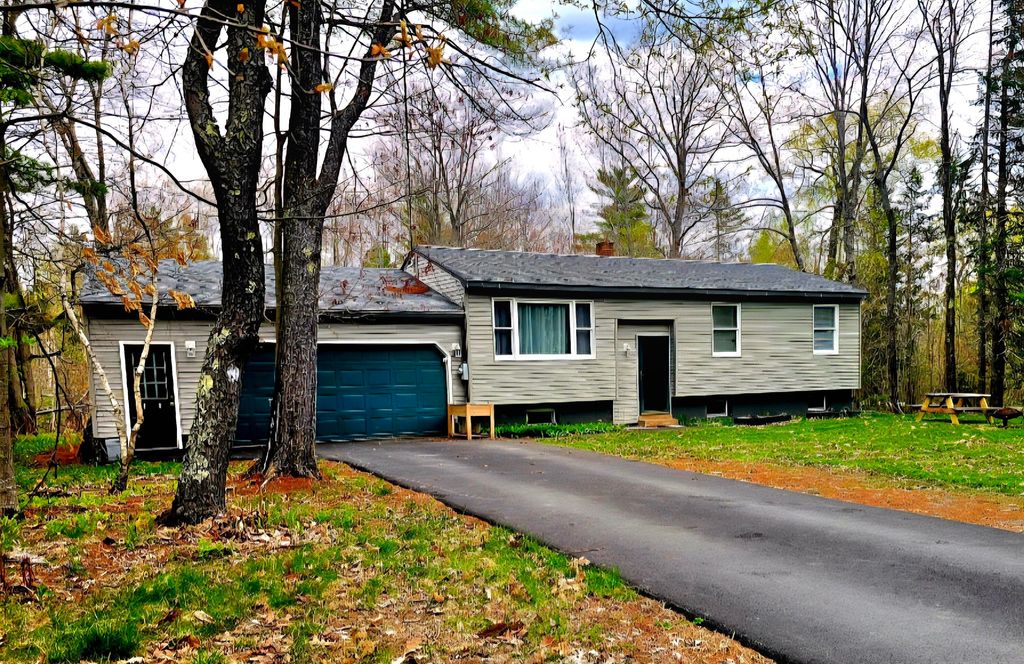 Photo of 20 Ruth Avenue, Hampden, ME 04444 (MLS # 1662154)