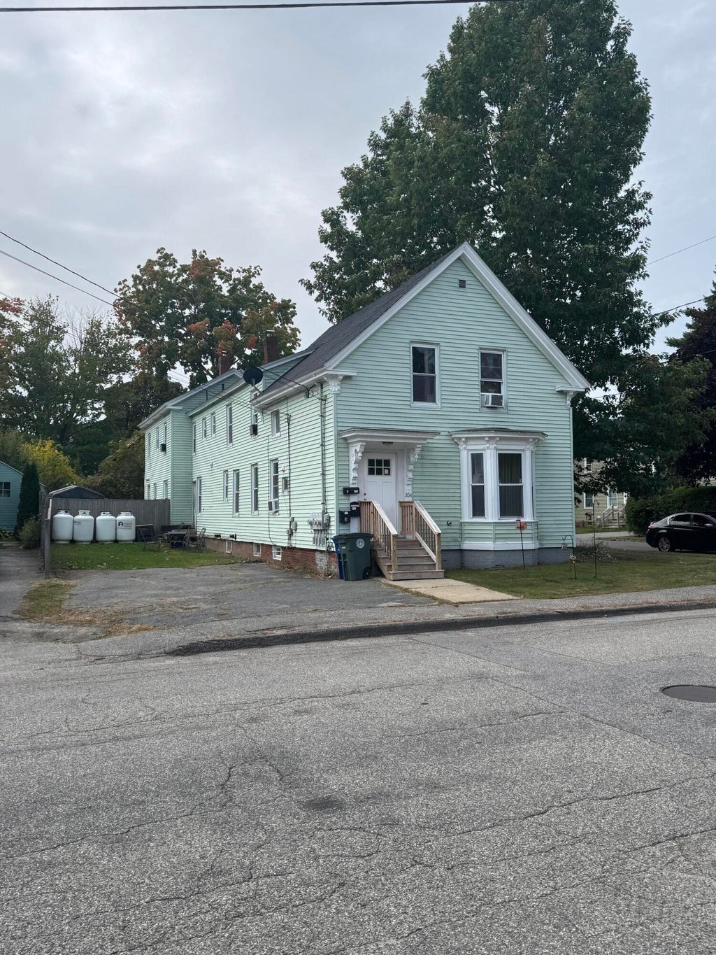 Photo of 204 W Valentine Street, Westbrook, ME 04092 (MLS # 1685016)